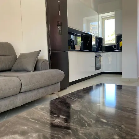 Apartmentsmarino Apartment Himare